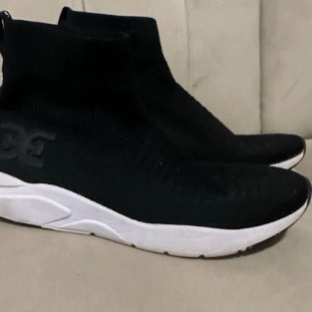 Sam Edelman Black Sock-Like Mid Top Slip-On women’s Athletic Walking Sneakers